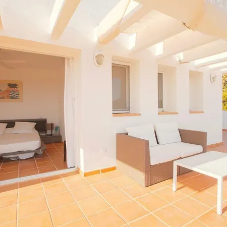 Villa Paradise *
